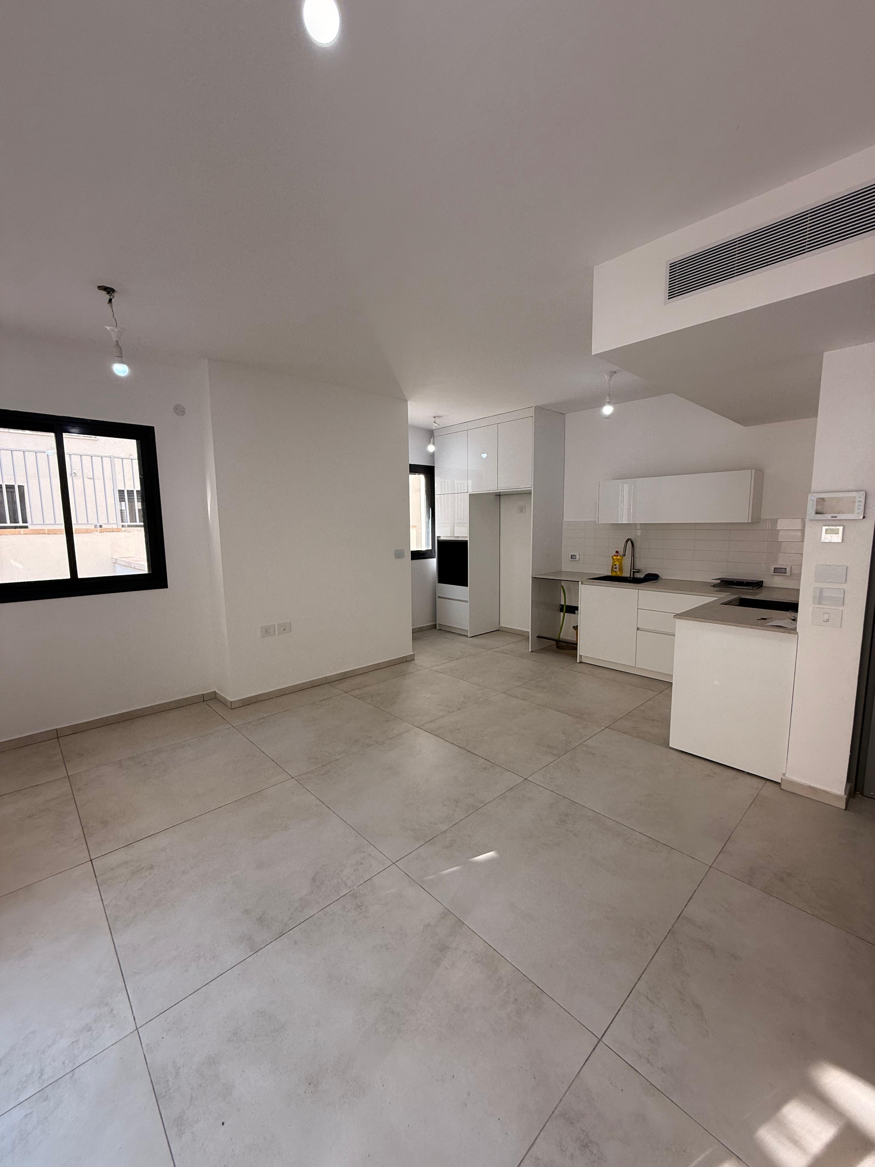 Appartement Neuf en Rez-de-Jardin à Louer à Ramat Gan